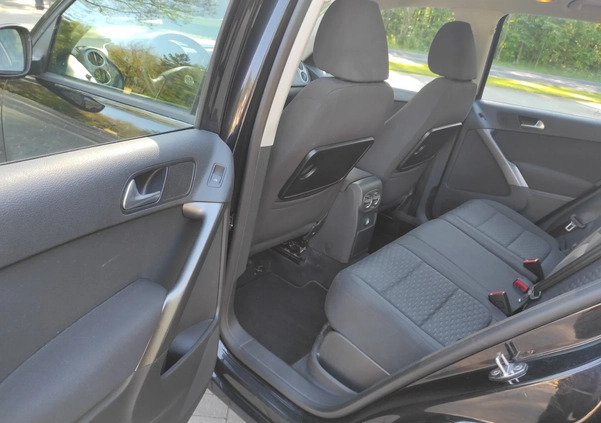Volkswagen Tiguan cena 26500 przebieg: 284000, rok produkcji 2008 z Piła małe 106